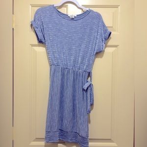 Knit dress, size medium. Excellent condition.  Worn once.